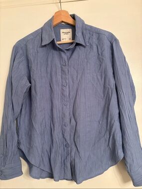 Abercrombie & Fitch Blue Gauze Oversized Button Up- Size XS